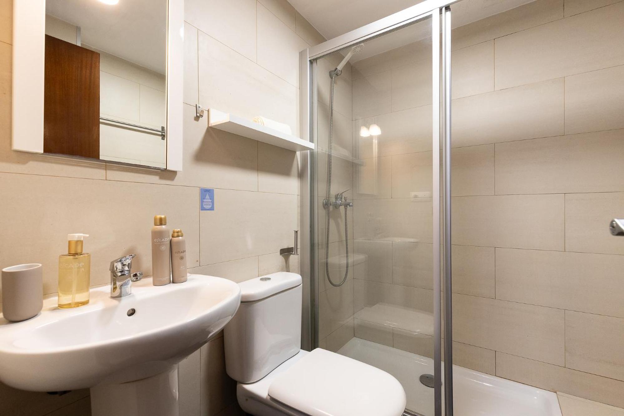 Uhc Mexico I Apartments กัมบริลส์ ภายนอก รูปภาพ